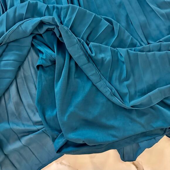 Lulus Sensational Charmer Teal Blue Pleated Sleeveless Maxi Dress Wedding Size M - Picture 16 of 16